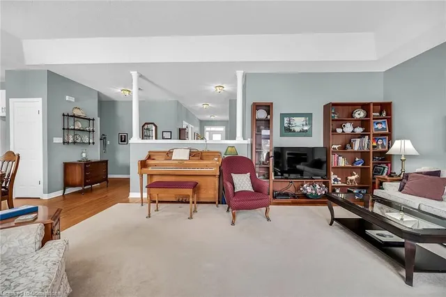 Additional property image - 93 Twentyplace Blvd