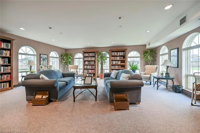 Additional property image - 93 Twentyplace Blvd