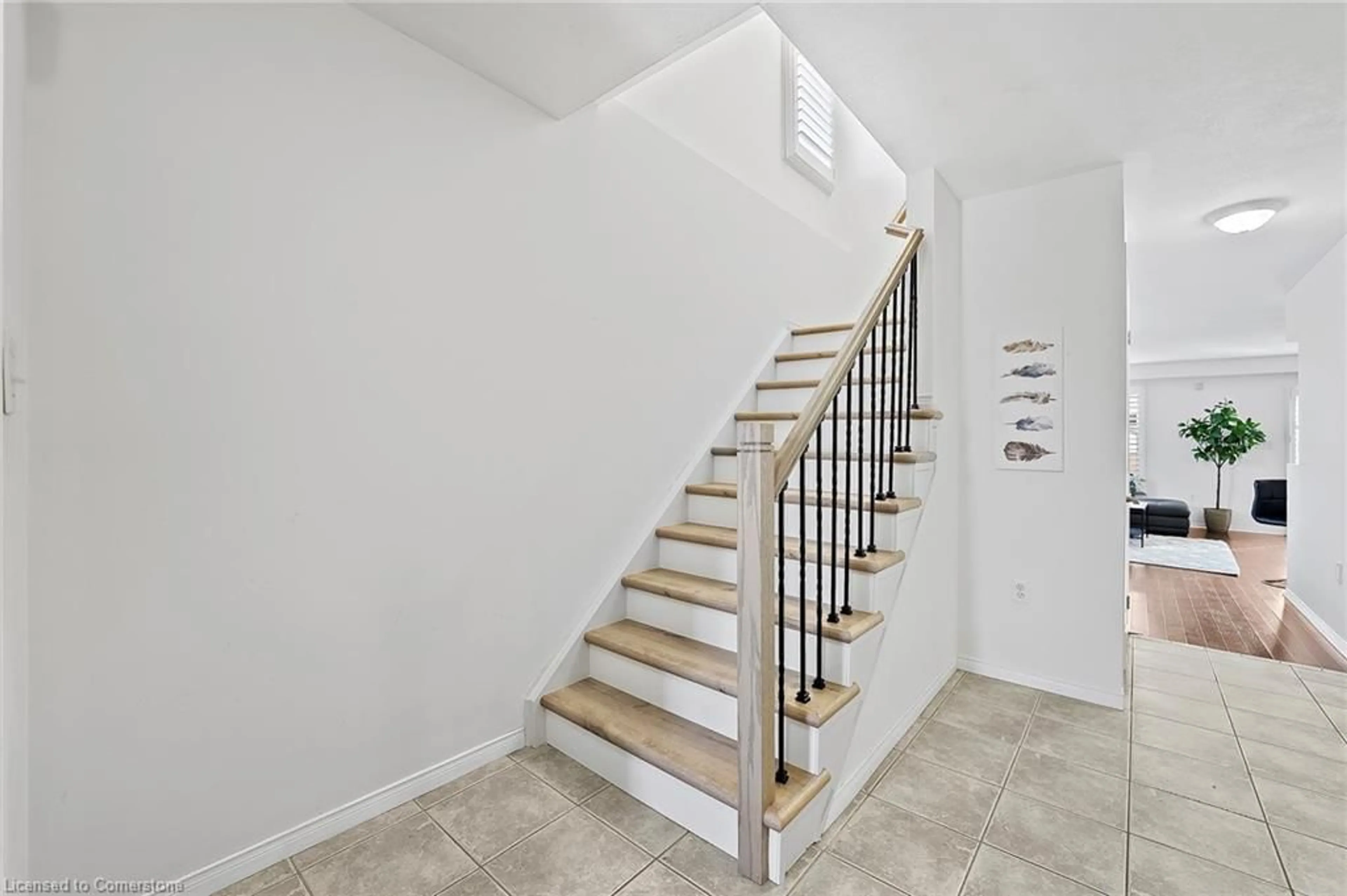 Stairs for 171 Highbury Dr #1, Stoney Creek Ontario L8J 3Y9