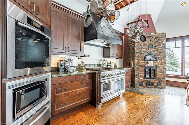 Additional property image - 76 Oak Ave