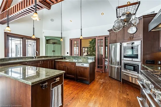 Additional property image - 76 Oak Ave