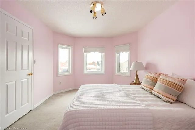 Additional property image - 13 Waterwheel Cres