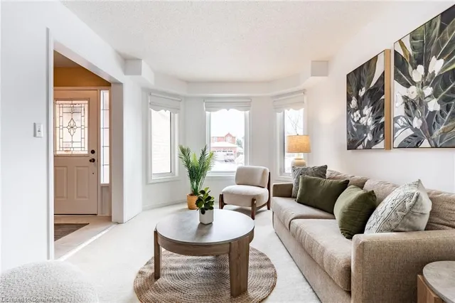 Additional property image - 13 Waterwheel Cres