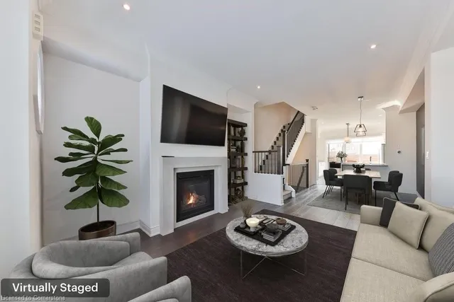 Additional property image - 2160 Trafalgar Rd Unit 10