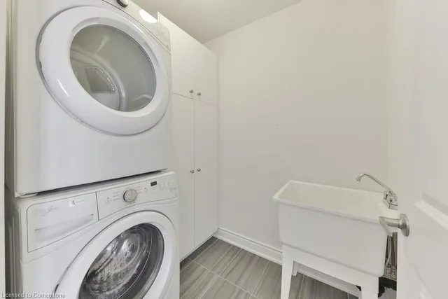 Additional property image - 2160 Trafalgar Rd Unit 10