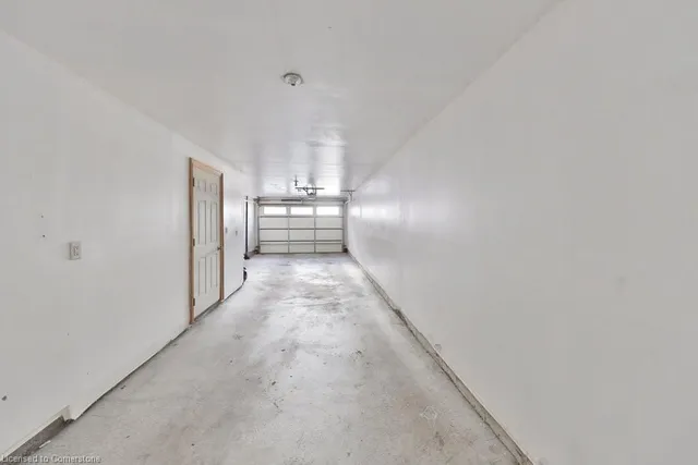Additional property image - 2160 Trafalgar Rd Unit 10