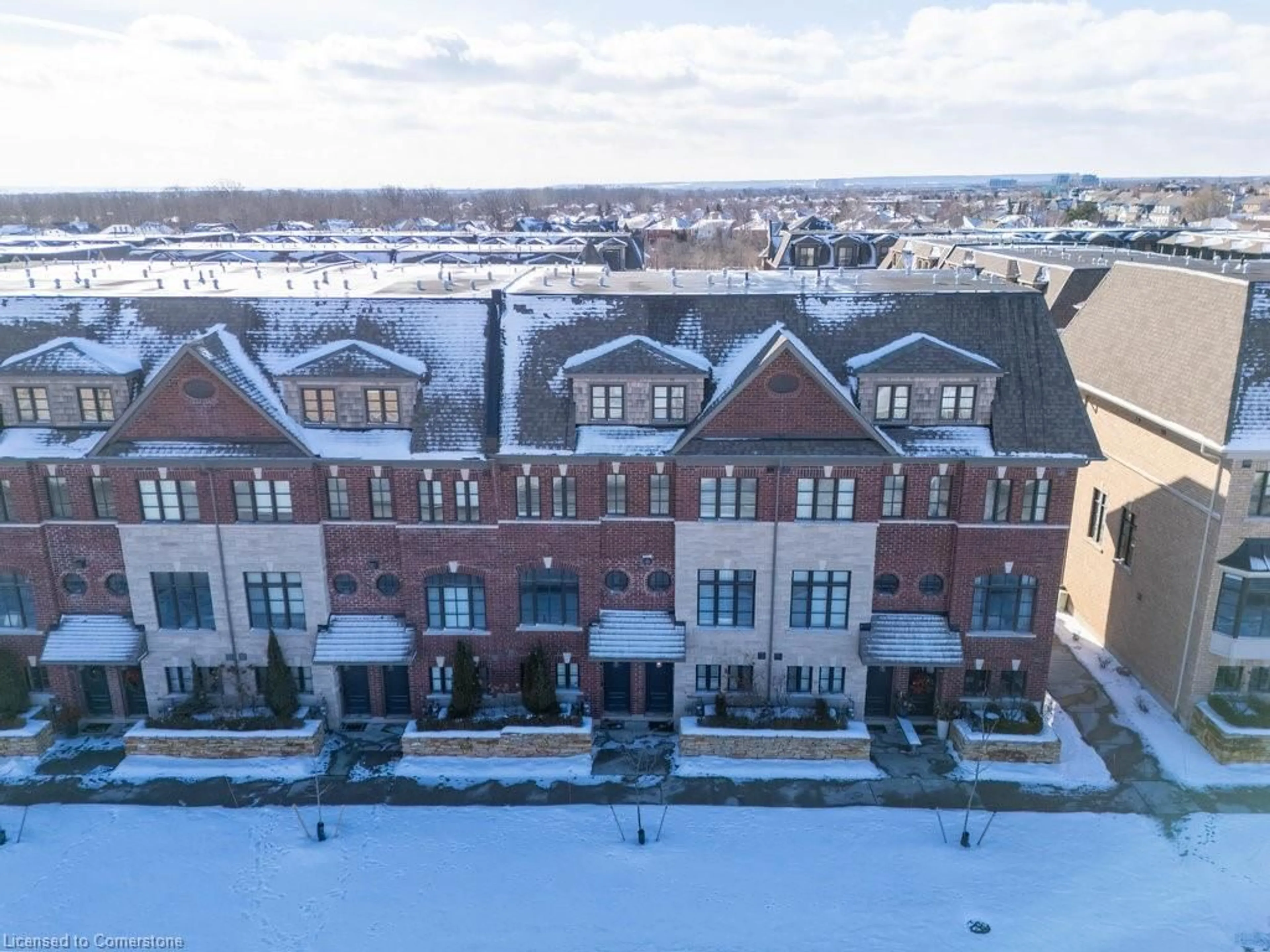 A pic from outside/outdoor area/front of a property/back of a property/a pic from drone, city buildings view from balcony for 2160 Trafalgar Rd #10, Oakville Ontario L6H 7H2