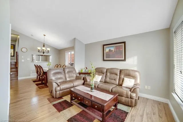 Additional property image - 369 Macintosh Dr