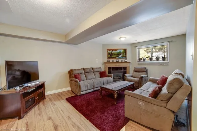 Additional property image - 369 Macintosh Dr