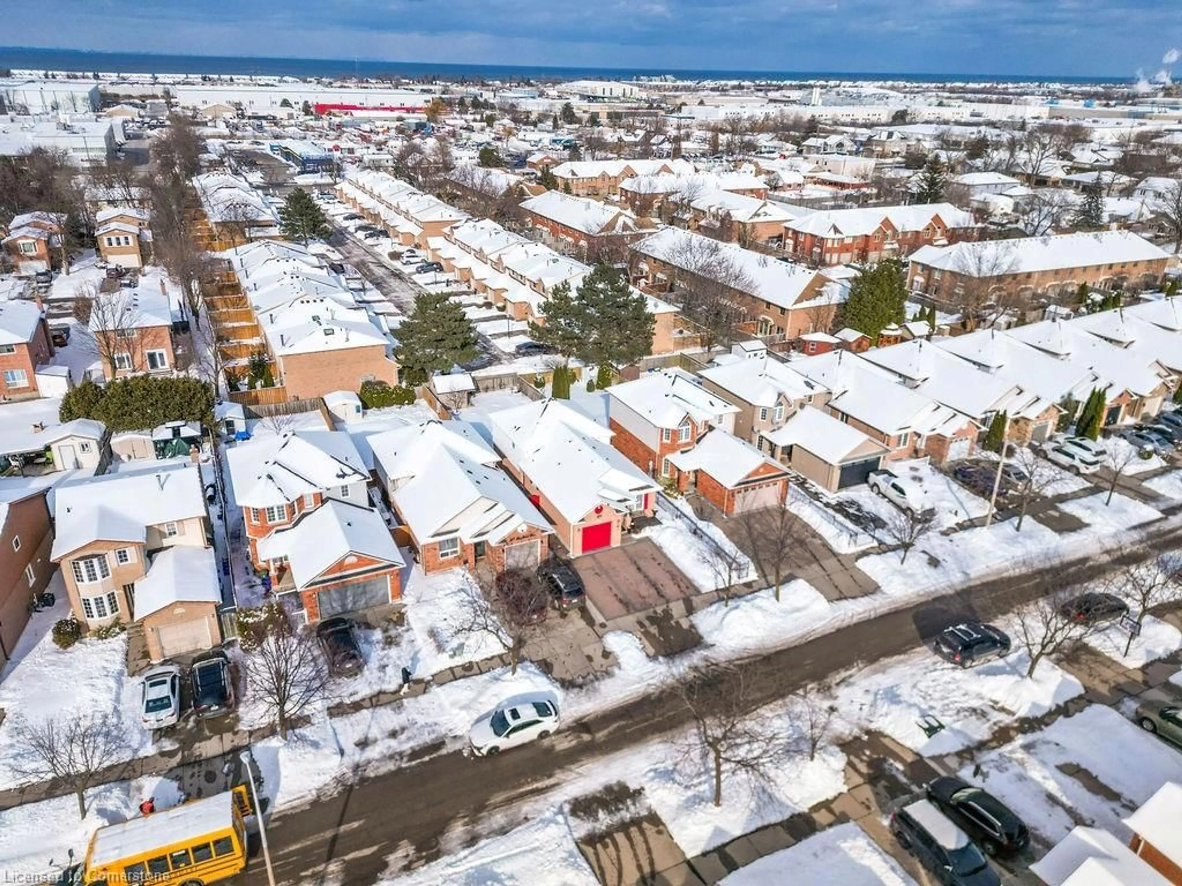 A pic from outside/outdoor area/front of a property/back of a property/a pic from drone, street for 369 Macintosh Dr, Stoney Creek Ontario L8E 4E1