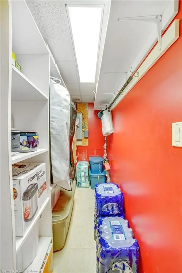 Additional property image - 369 Macintosh Dr