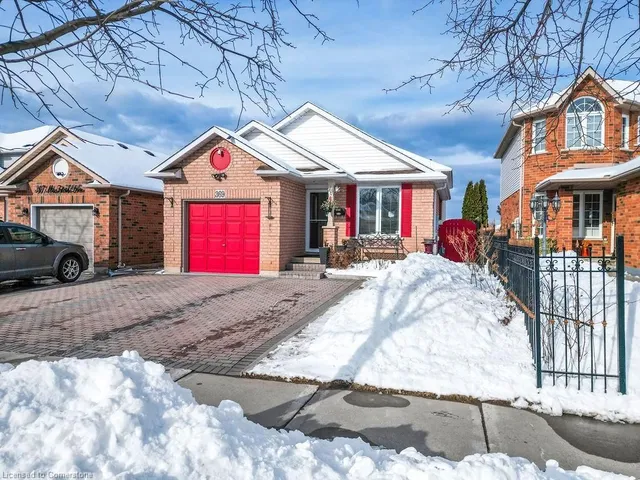 Additional property image - 369 Macintosh Dr