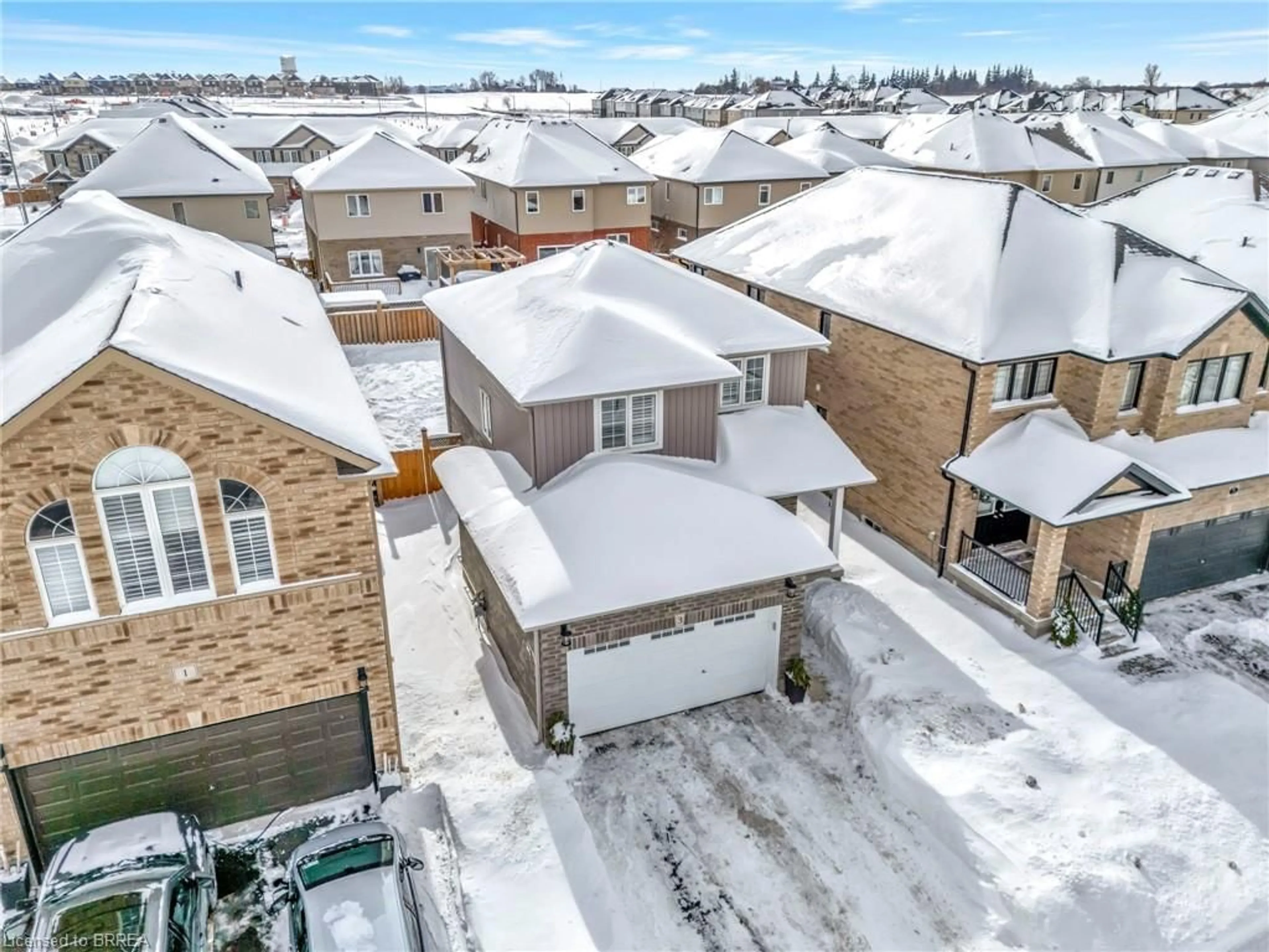 A pic from outside/outdoor area/front of a property/back of a property/a pic from drone, street for 3 Crawford Pl, Paris Ontario N3L 0A6