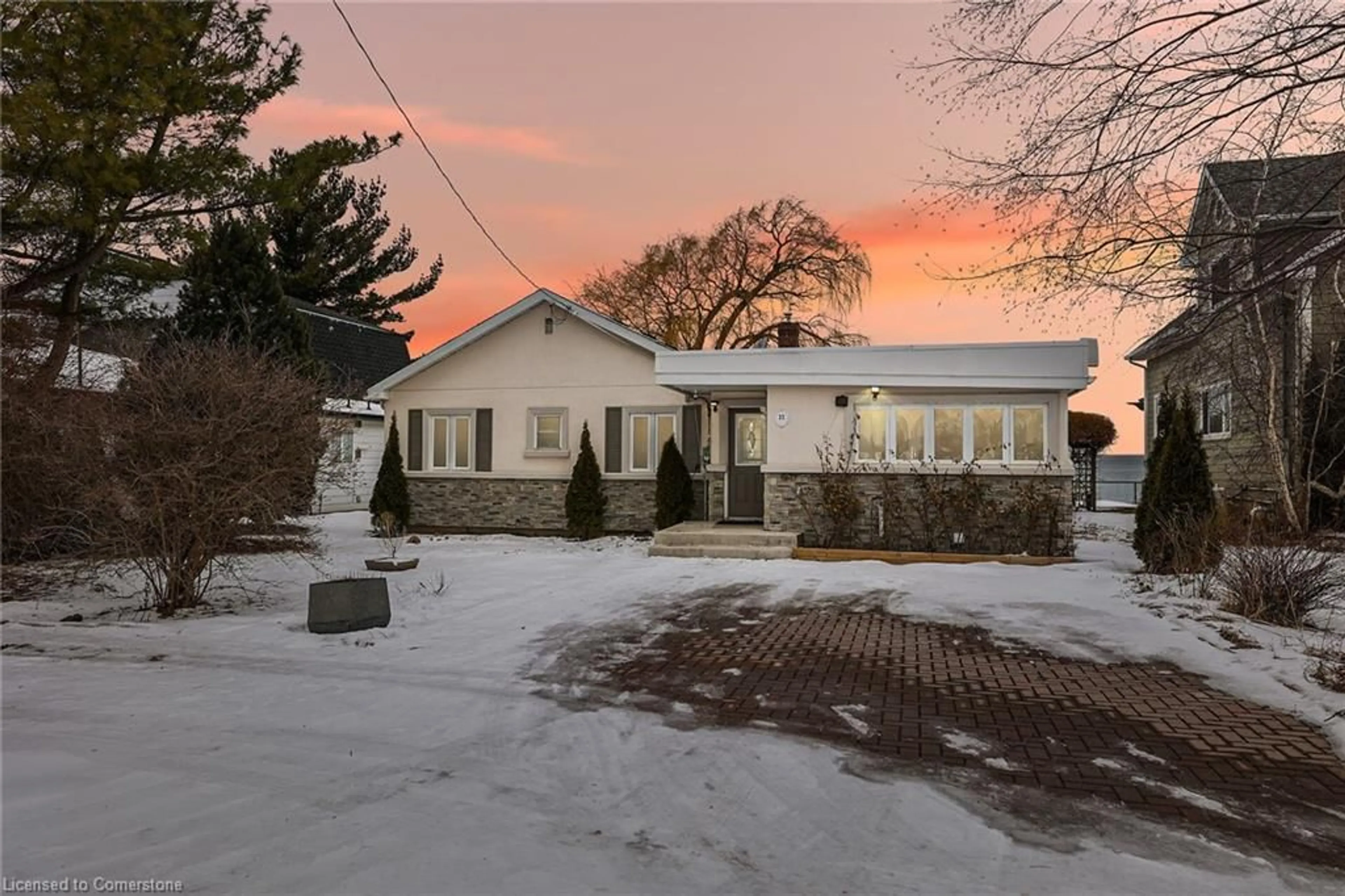 A pic from outside/outdoor area/front of a property/back of a property/a pic from drone, street for 22 Firelane 11 A Rd, Niagara-on-the-Lake Ontario L0S 1J0