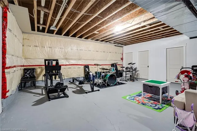 Additional property image - 693 Cedar Ave