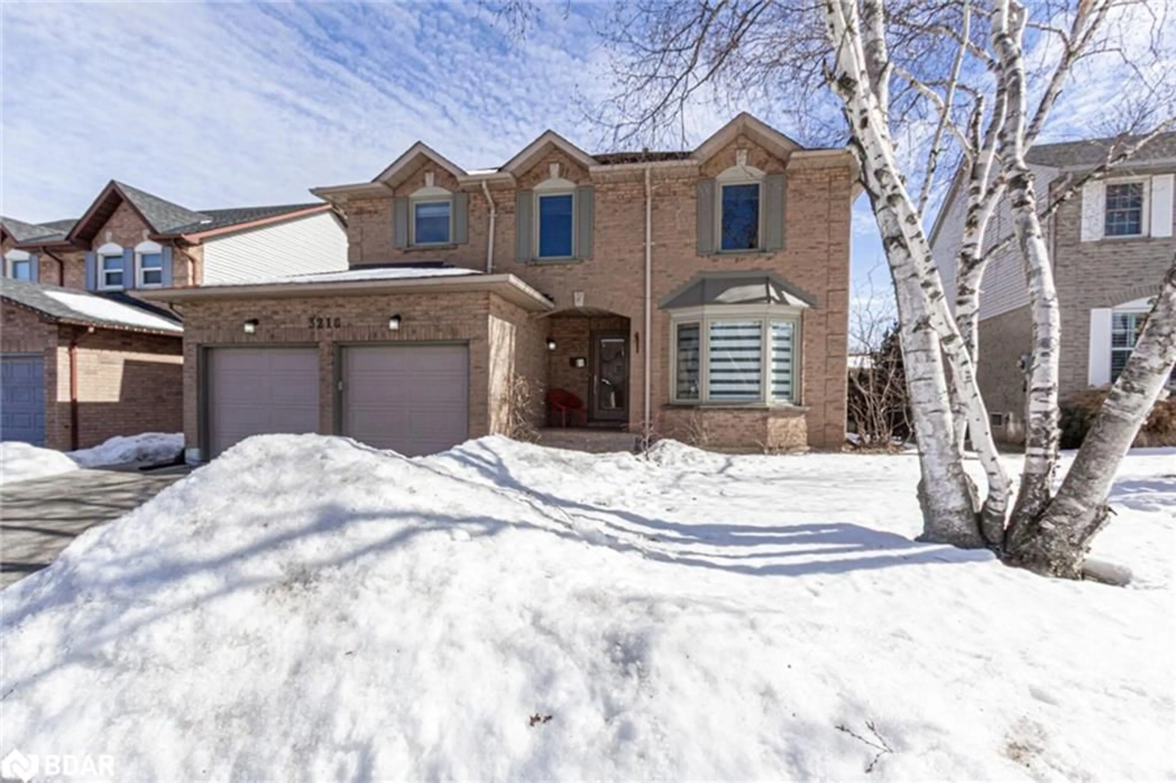 Home with brick exterior material, street for 3216 Pinemeadow Dr, Burlington Ontario L7M 2N7