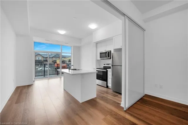 Additional property image - 460 Dundas St Unit 122