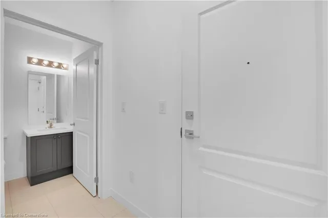 Additional property image - 460 Dundas St Unit 122