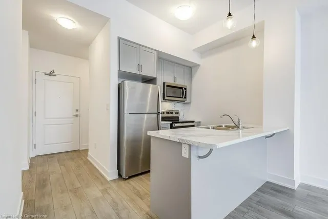 Additional property image - 460 Dundas St Unit 513