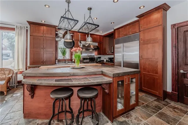 Additional property image - 33 Roland St