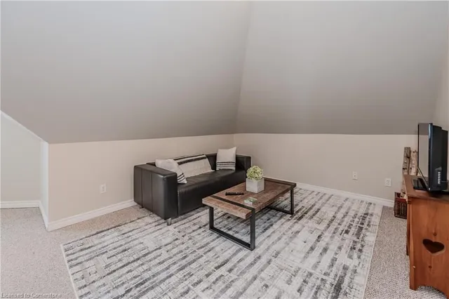 Additional property image - 33 Roland St