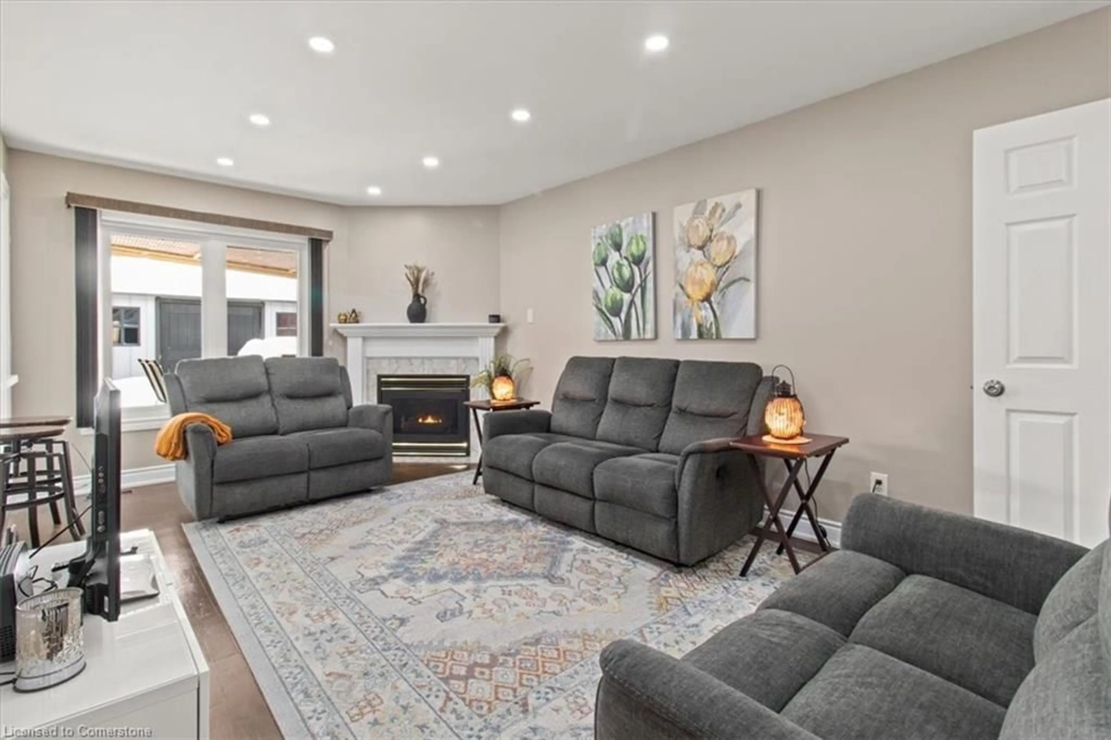 Living room with furniture, unknown for 18 Arthurs Cres, Brampton Ontario L6Y 4Y2