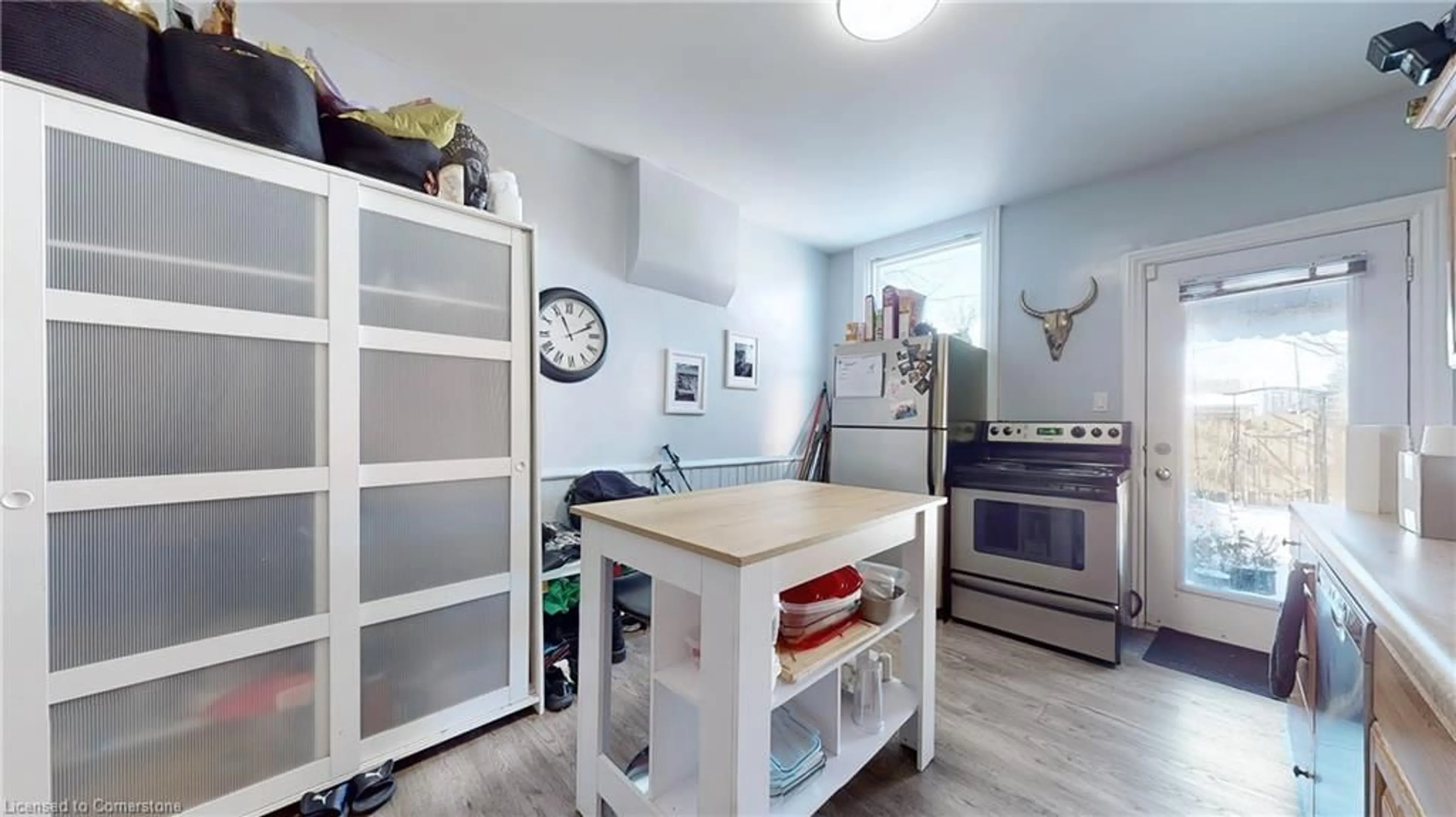 Open concept kitchen, unknown for 49 Wentworth St, Hamilton Ontario L8L 5V3