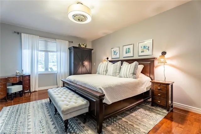 Additional property image - 715 Robson Rd