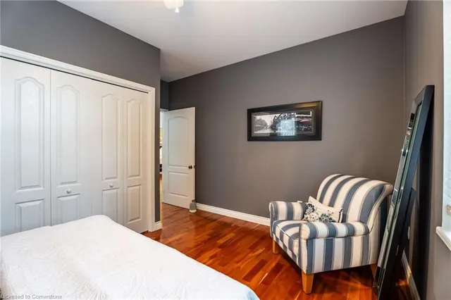 Additional property image - 715 Robson Rd