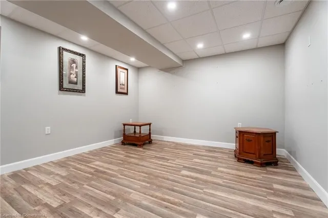 Additional property image - 715 Robson Rd