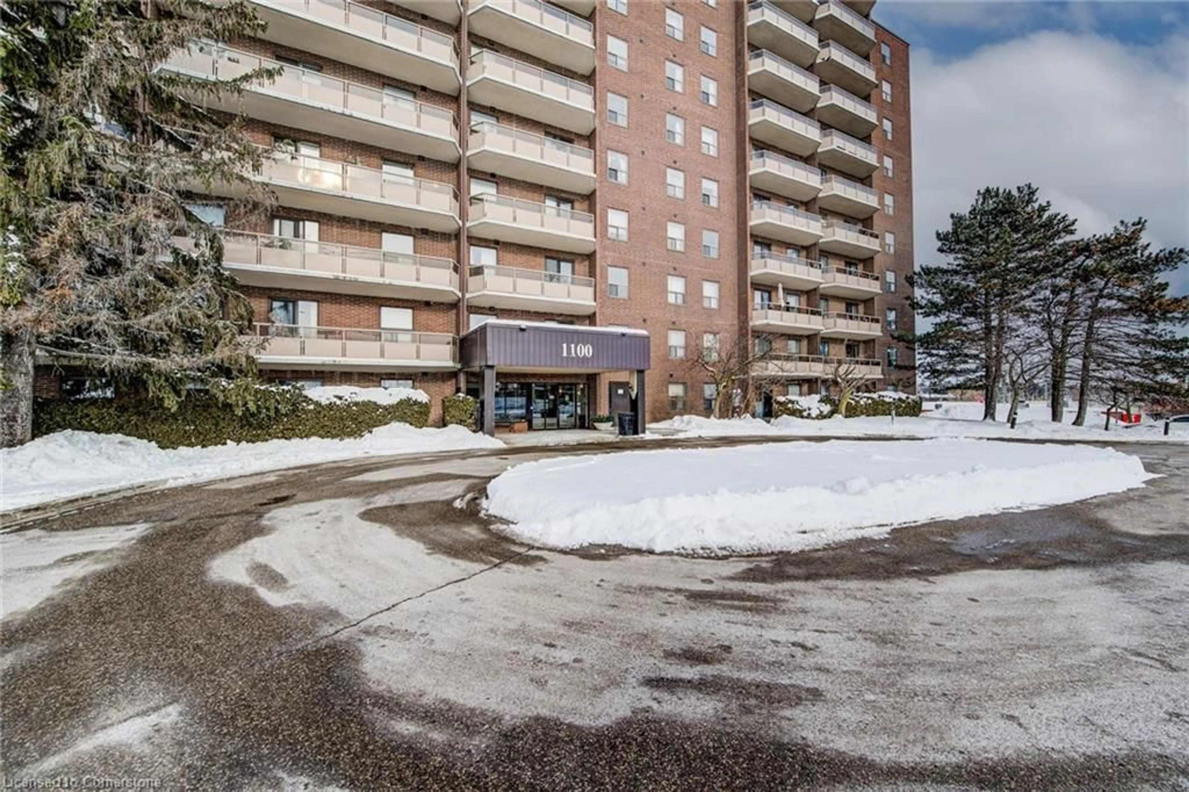 Patio, street for 1100 Courtland Ave #208, Kitchener Ontario N2C 2H9