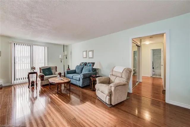 Additional property image - 1100 Courtland Ave Unit 208