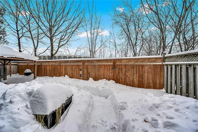 Additional property image - 16 Hillsdale Crt
