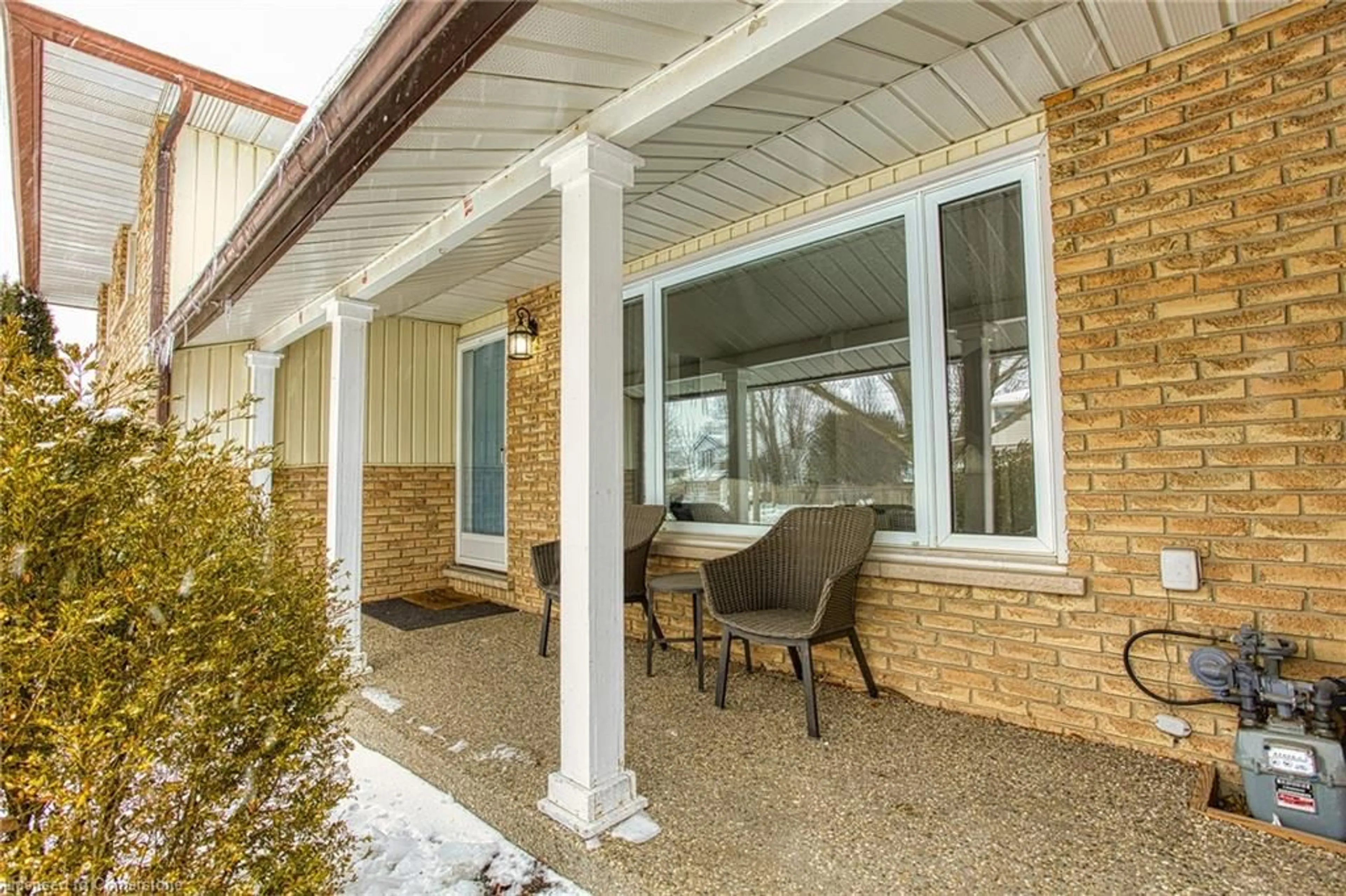 Patio, street for 5038 Hartwood Ave, Beamsville Ontario L3J 0A3