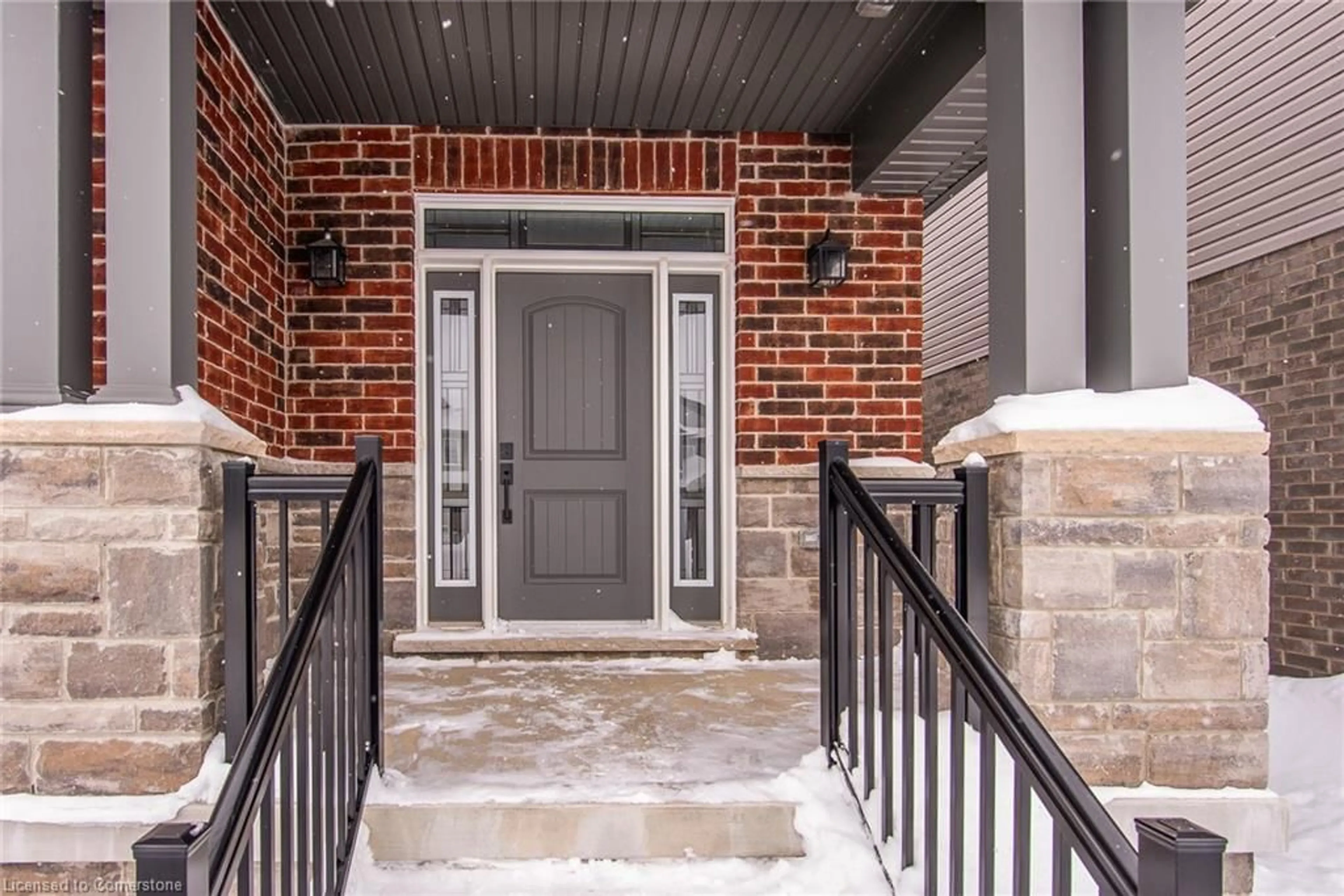 Indoor entryway for 285 Chokecherry Cres, Waterloo Ontario N2V 0H1