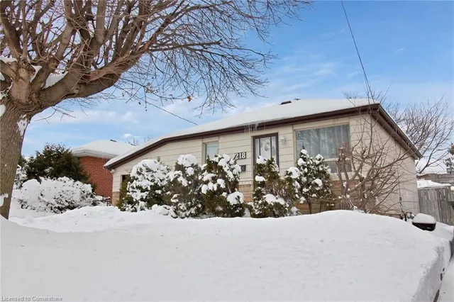 Additional property image - 218 East 44th St