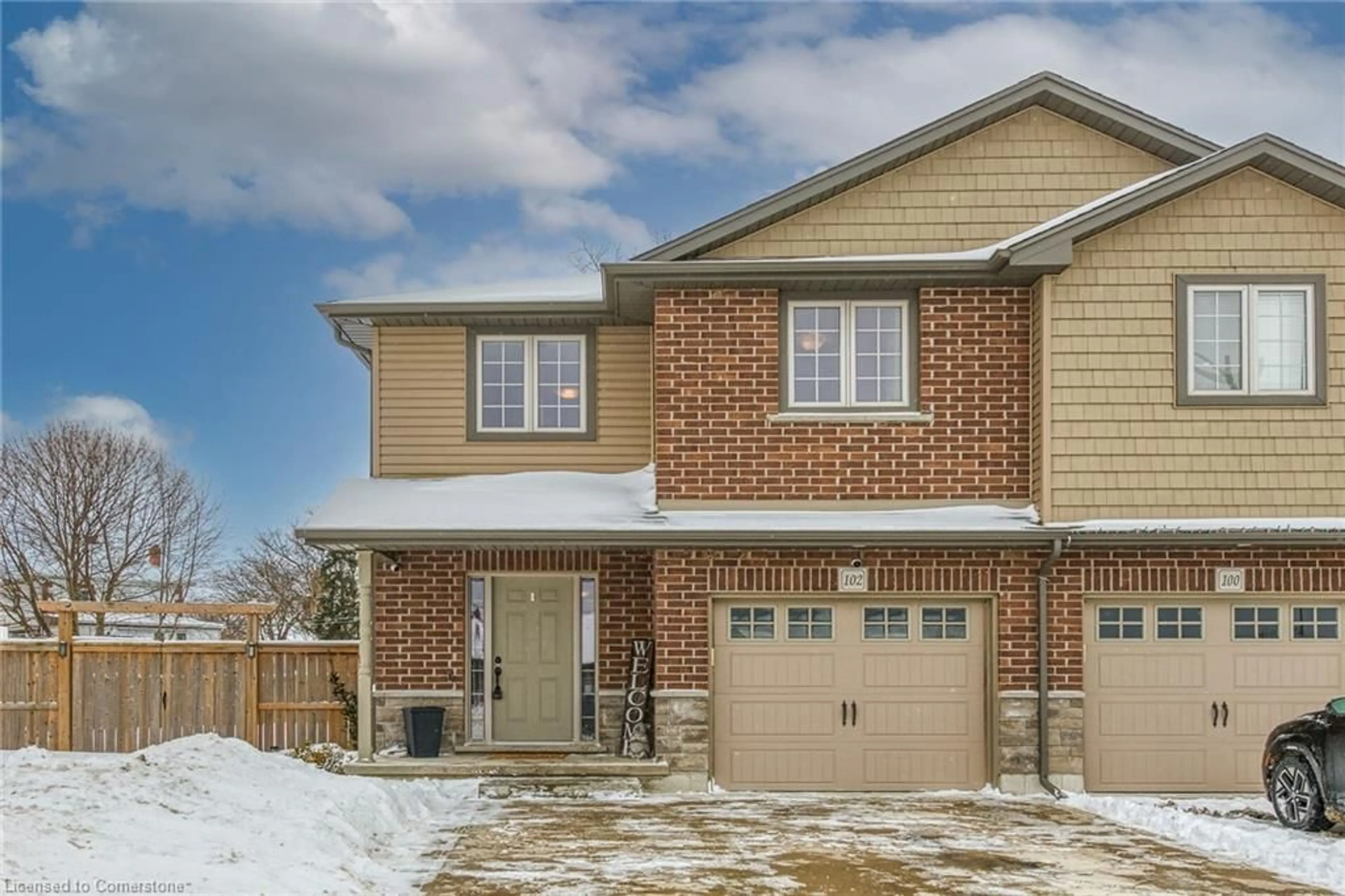 Home with brick exterior material, street for 102 Macneil Crt, Hagersville Ontario N0A 1H0