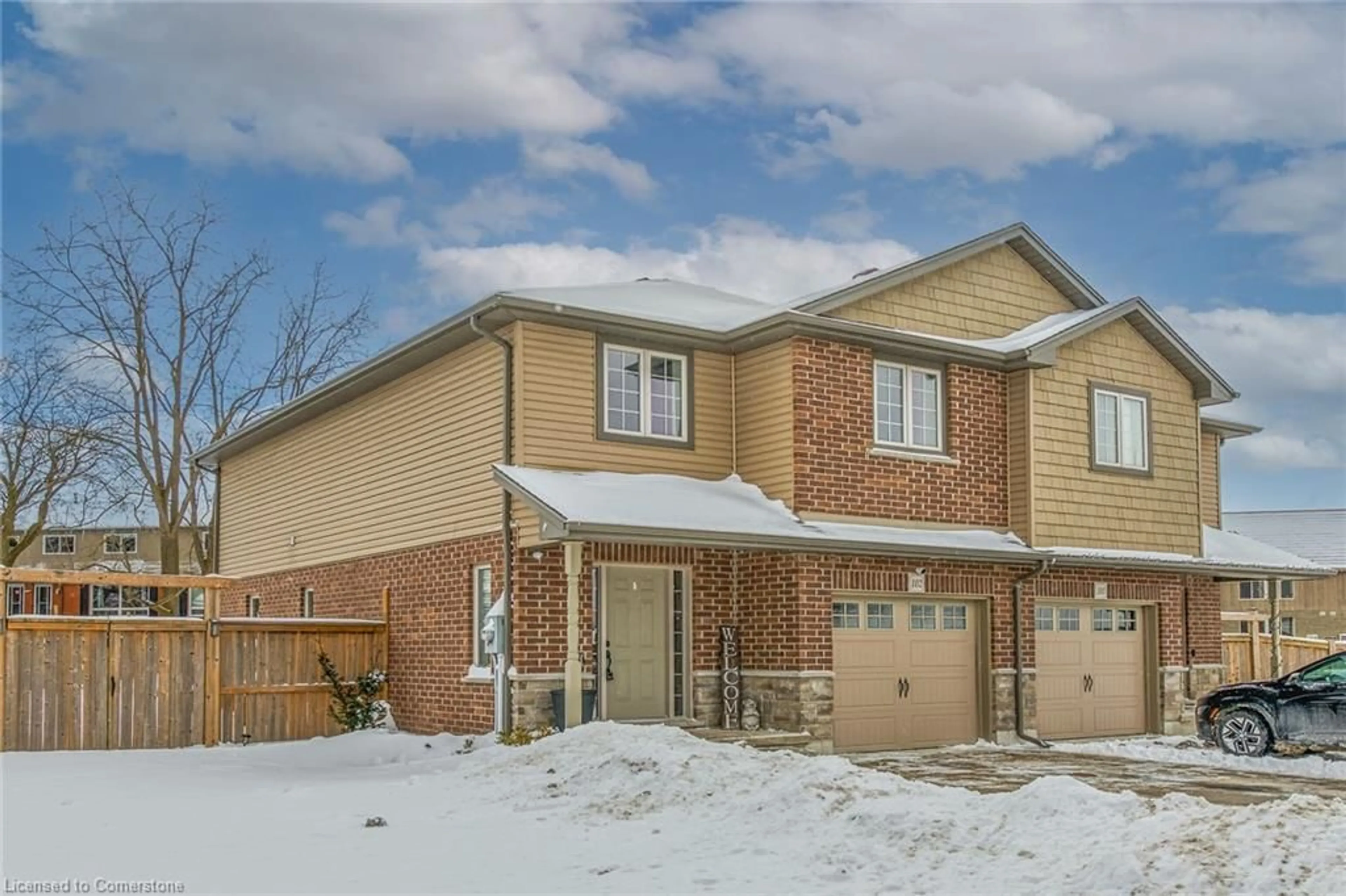 Home with brick exterior material, street for 102 Macneil Crt, Hagersville Ontario N0A 1H0