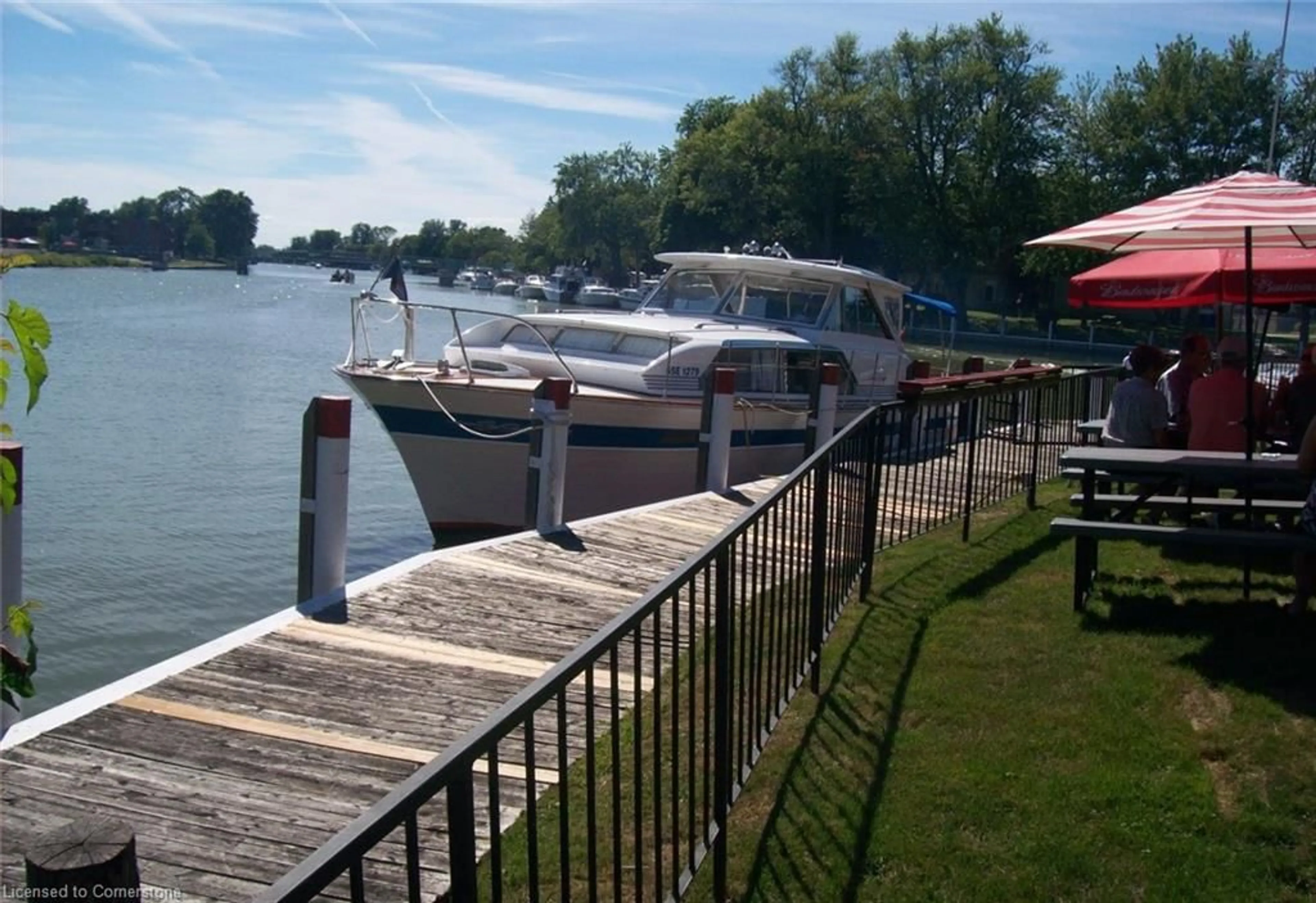 Patio, water/lake/river/ocean view for 58 Margaret Ave, Wallaceburg Ontario N8A 1Z9