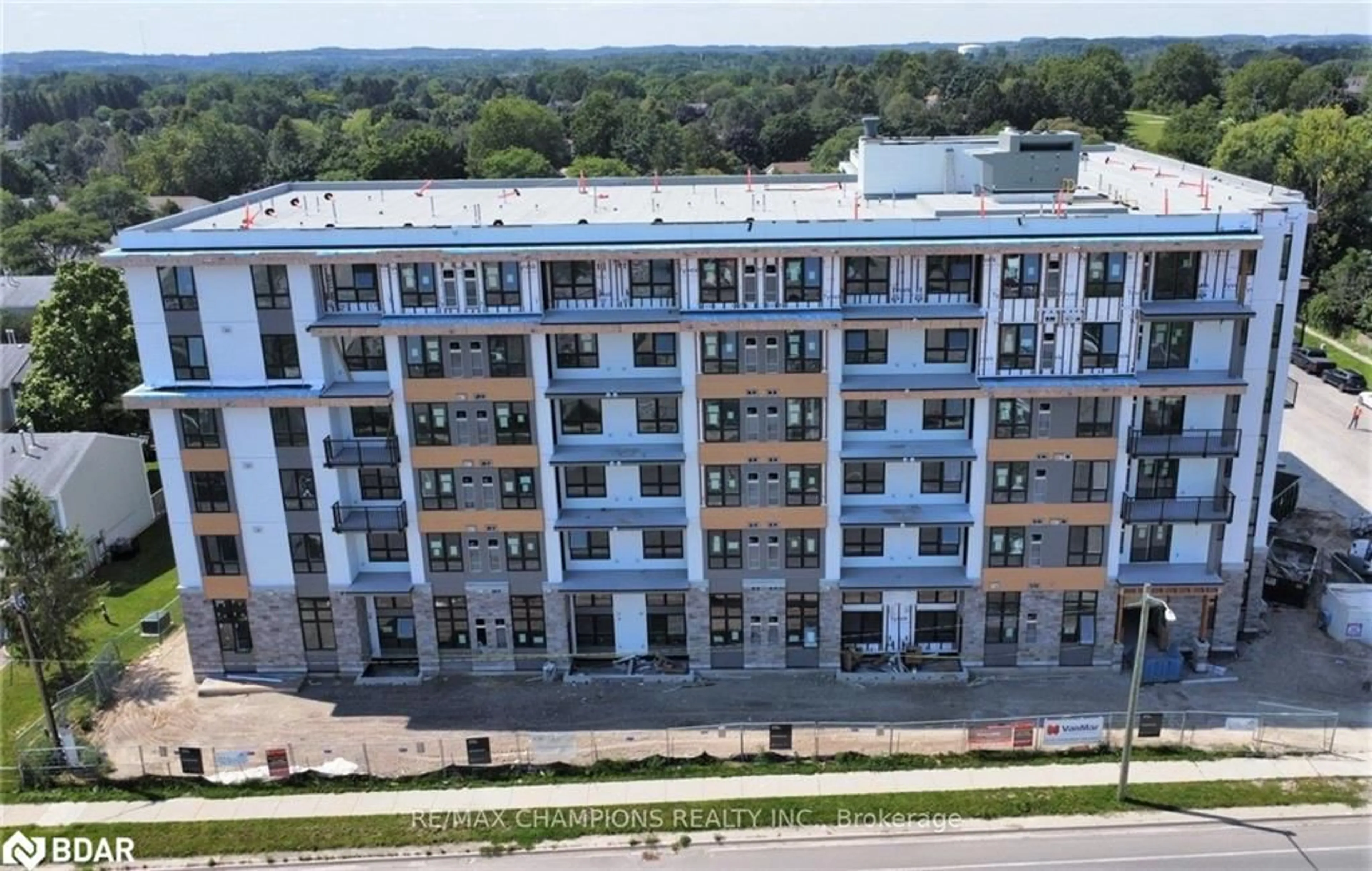 A pic from outside/outdoor area/front of a property/back of a property/a pic from drone, city buildings view from balcony for 101 Golden Eagle Road #302, Waterloo Ontario N2V 0H4