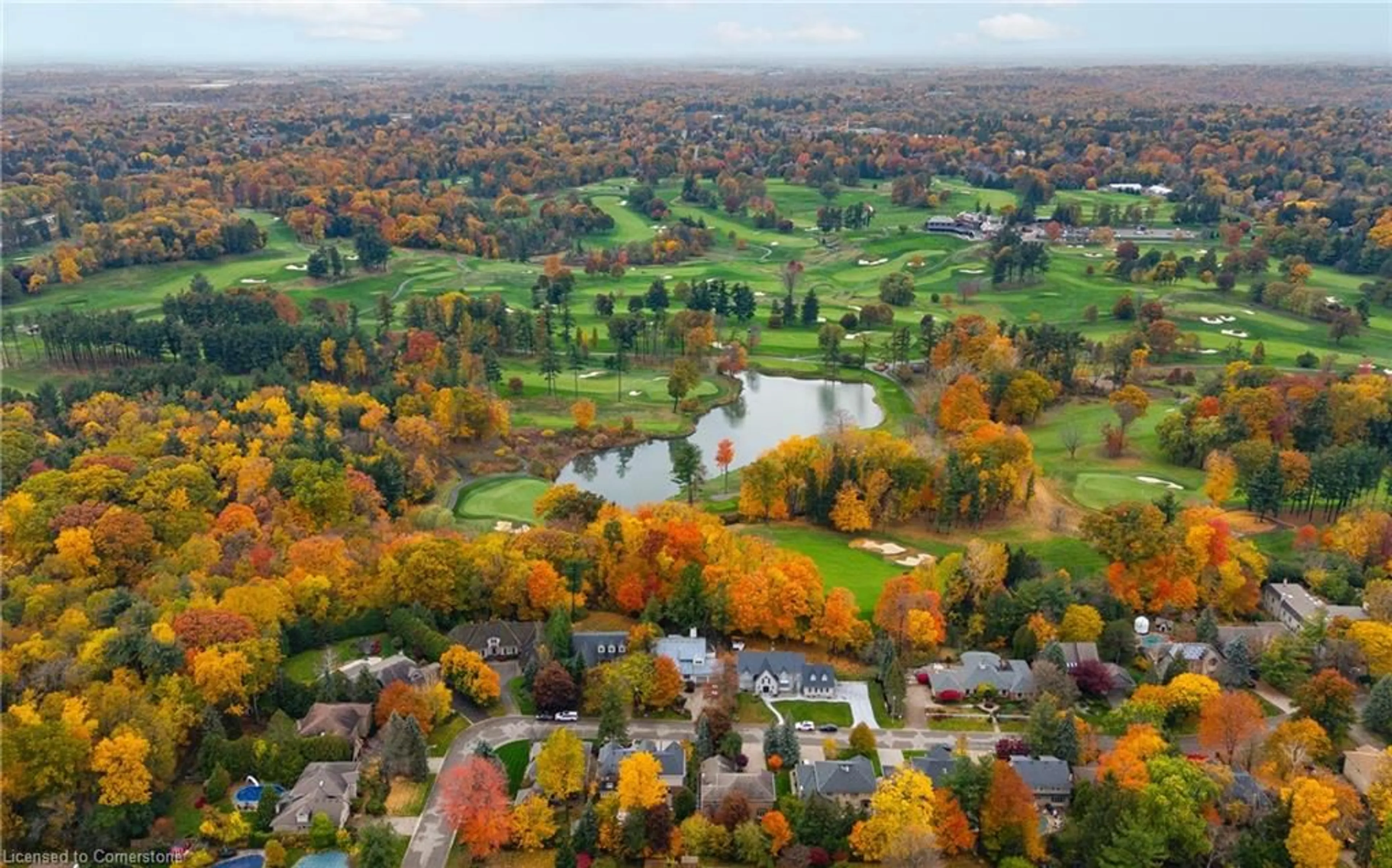 A pic from outside/outdoor area/front of a property/back of a property/a pic from drone, water/lake/river/ocean view for 140 Chancery Dr, Ancaster Ontario L9G 4M3