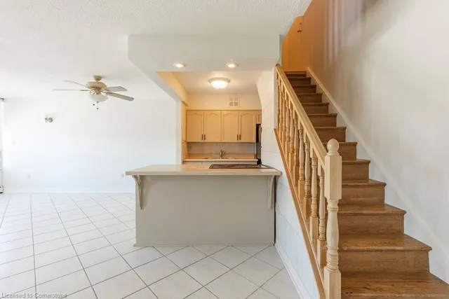 Additional property image - 10 John St Unit 605
