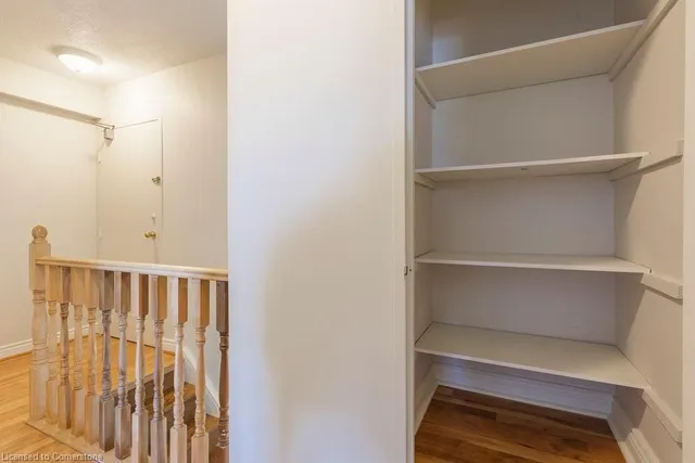 Additional property image - 10 John St Unit 605
