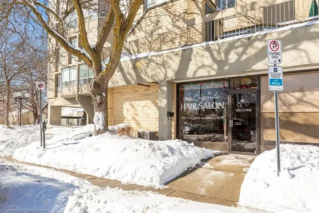 Additional property image - 10 John St Unit 605