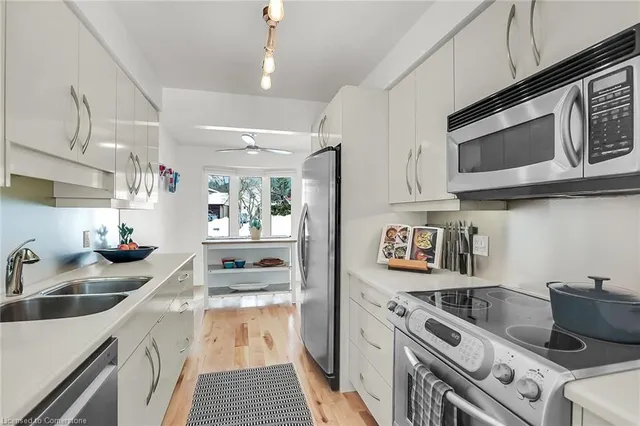 Additional property image - 17 Parkway Pl