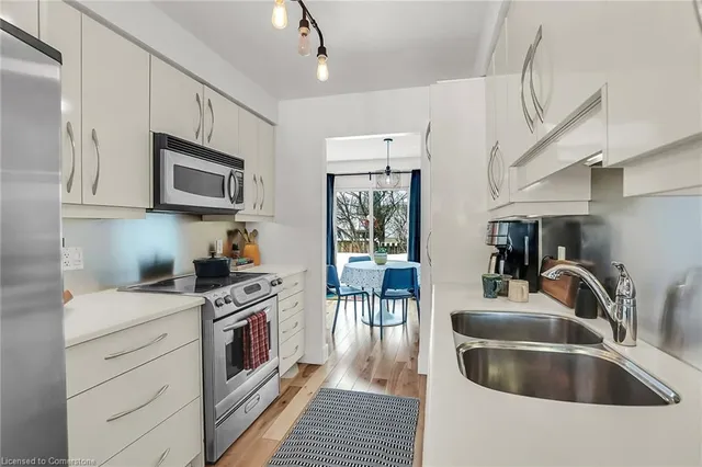 Additional property image - 17 Parkway Pl