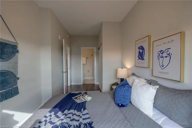 Additional property image - 15 Queen St Unit 902