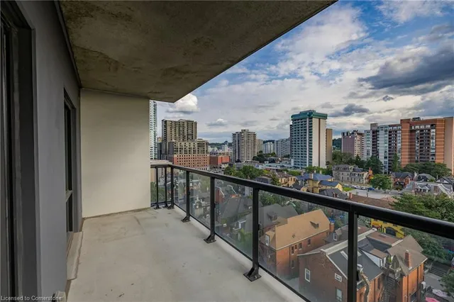 Additional property image - 15 Queen St Unit 902