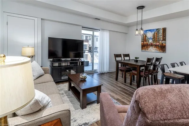 Additional property image - 16 Markle Cres Unit 211