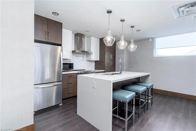 Additional property image - 16 Markle Cres Unit 211